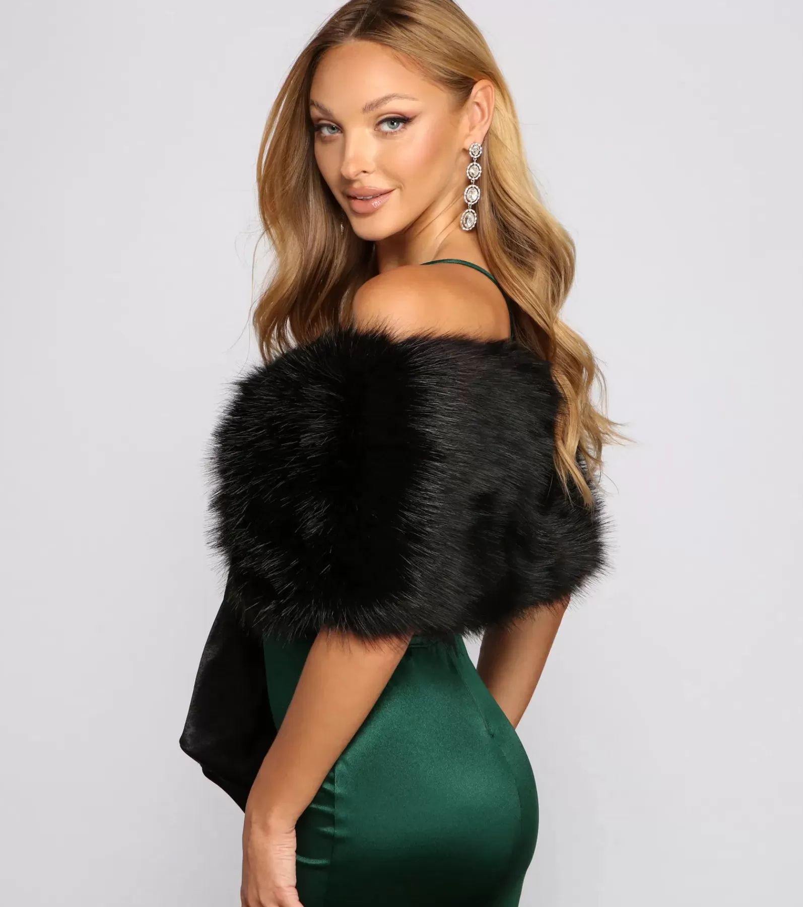 Windsor Nye Outfits | Scarves & Wraps*All Class Faux Fur Shawl