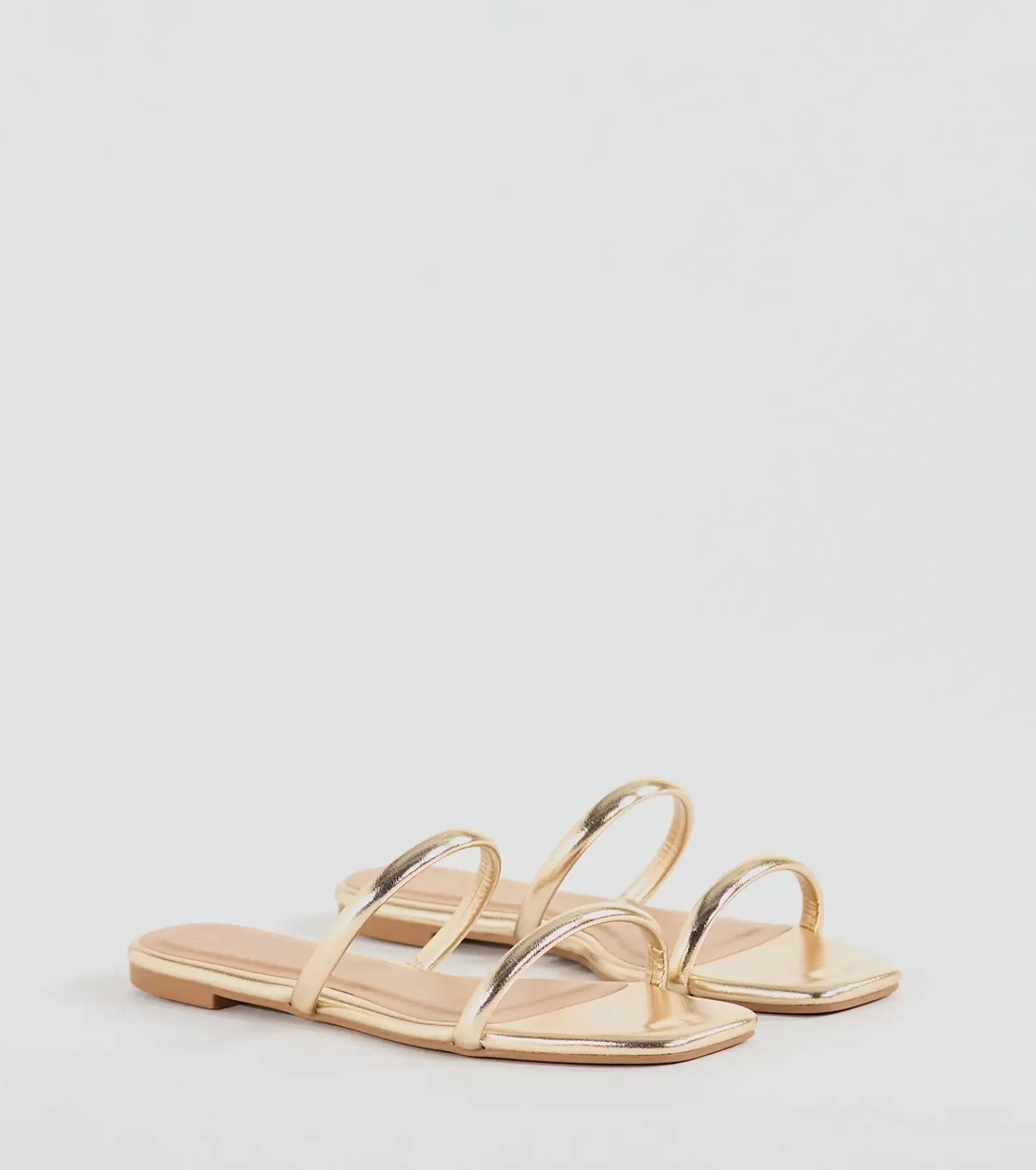 Windsor Sandals | Honeymoon*All Time Favorite Strappy Metallic Flat Sandals