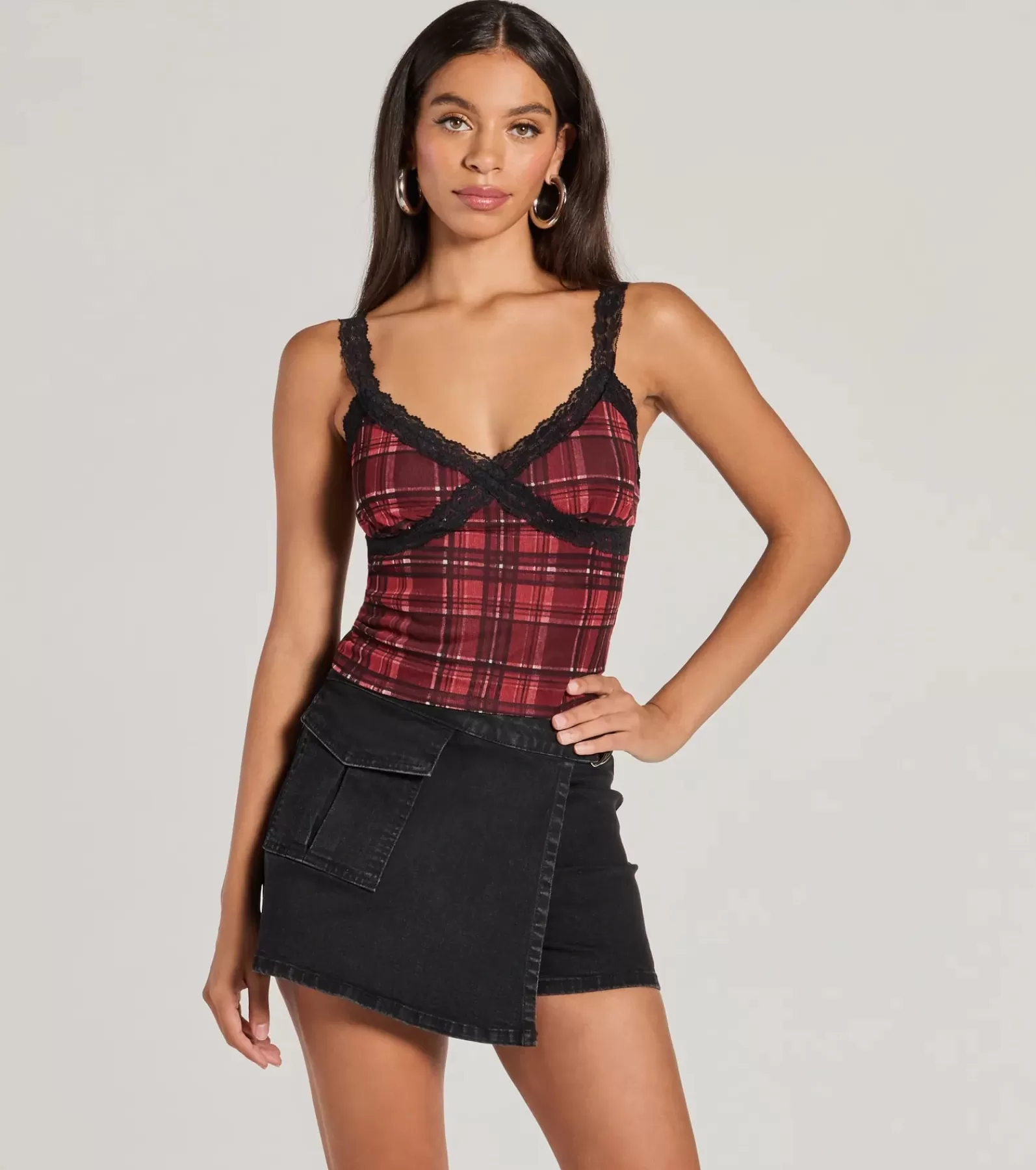 Windsor Going-Out Tops | Crop Tops*Check Me Out Lace Trim Plaid Crop Top