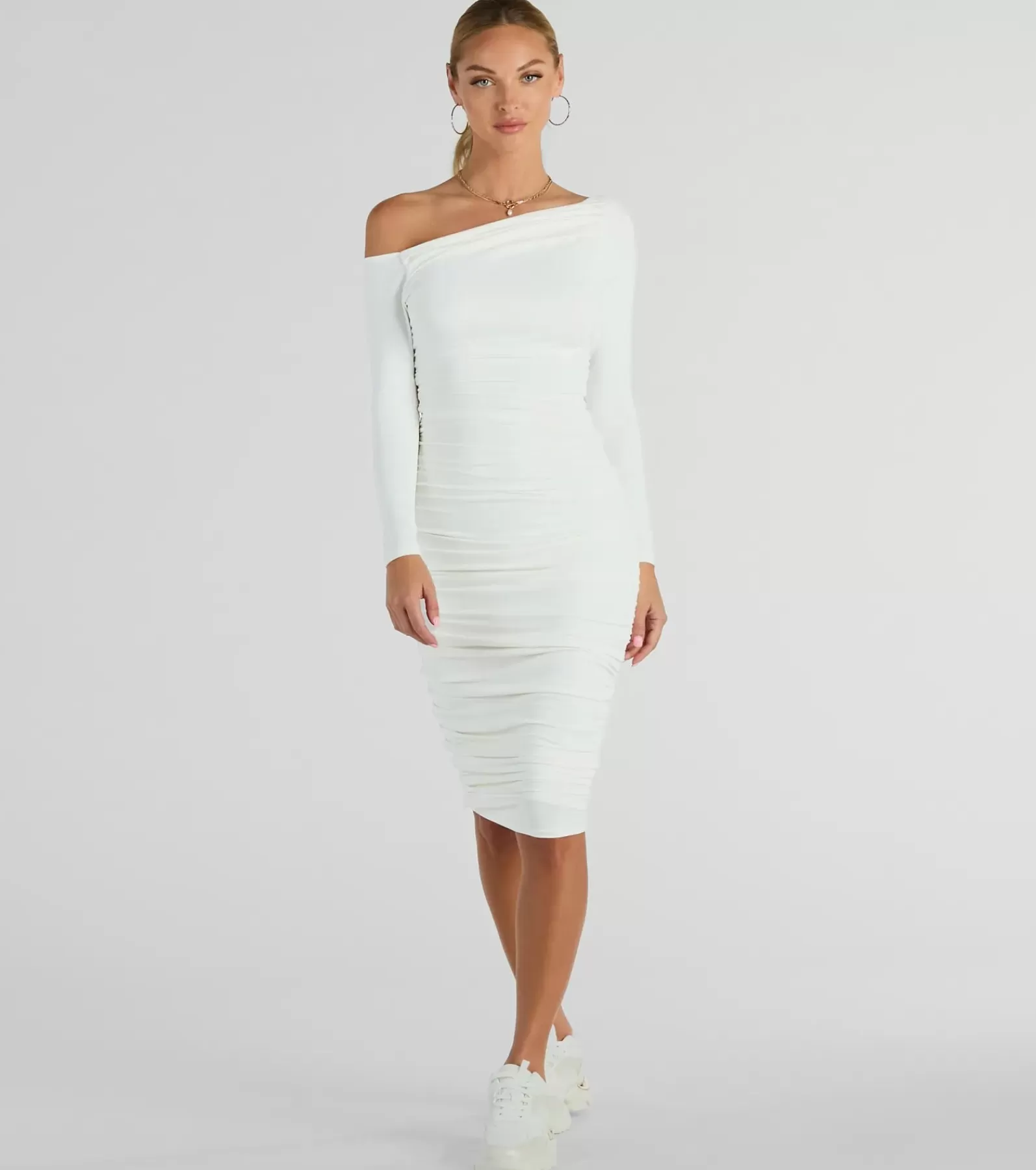 Windsor Rehearsal | Bridal Shower*Dinner Date Off-The-Shoulder Long Sleeve Midi Dress