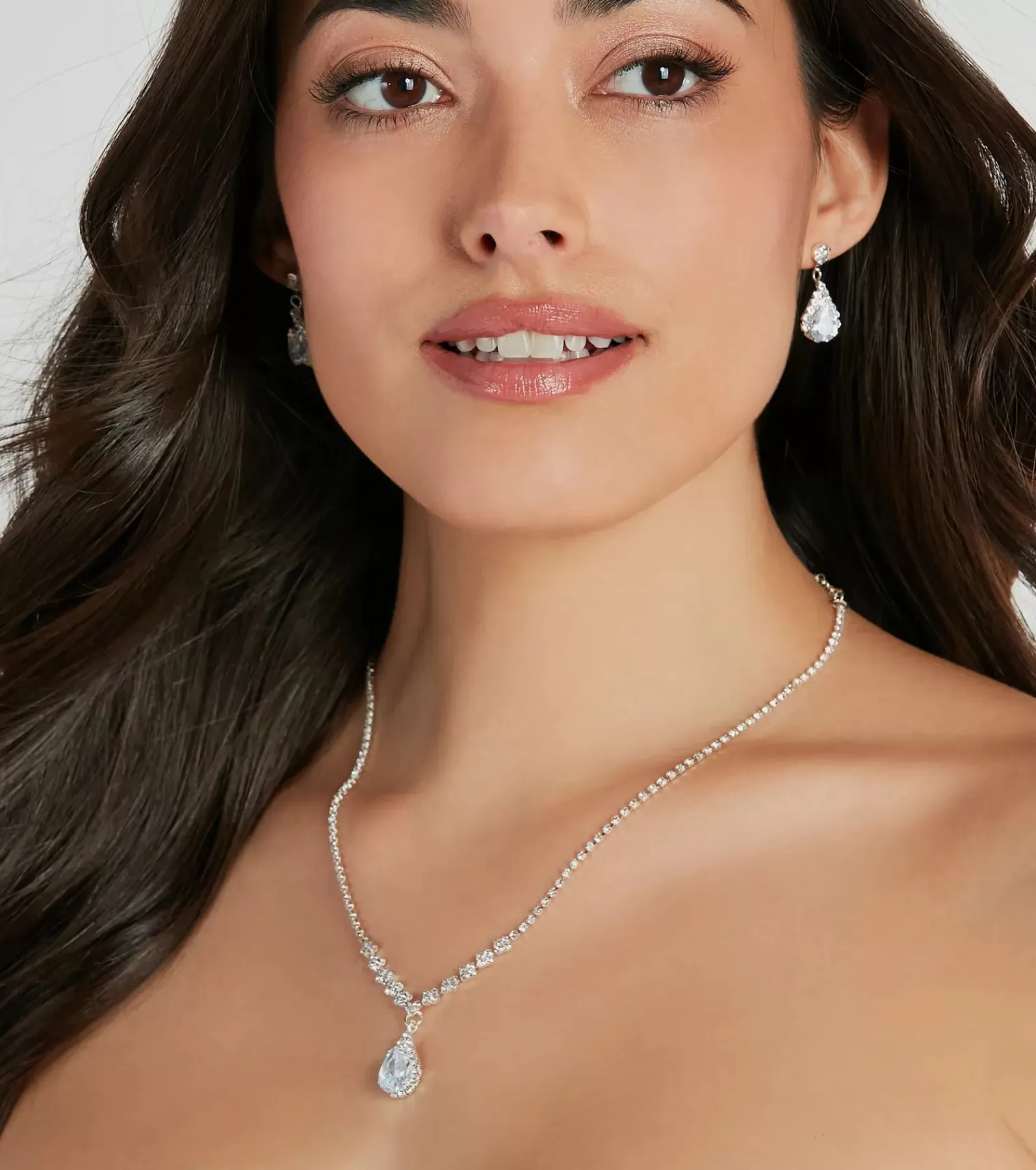 Windsor Necklaces & Chokers | All Accessories*Elegantly Chic Rhinestone Necklace And Earrings Set