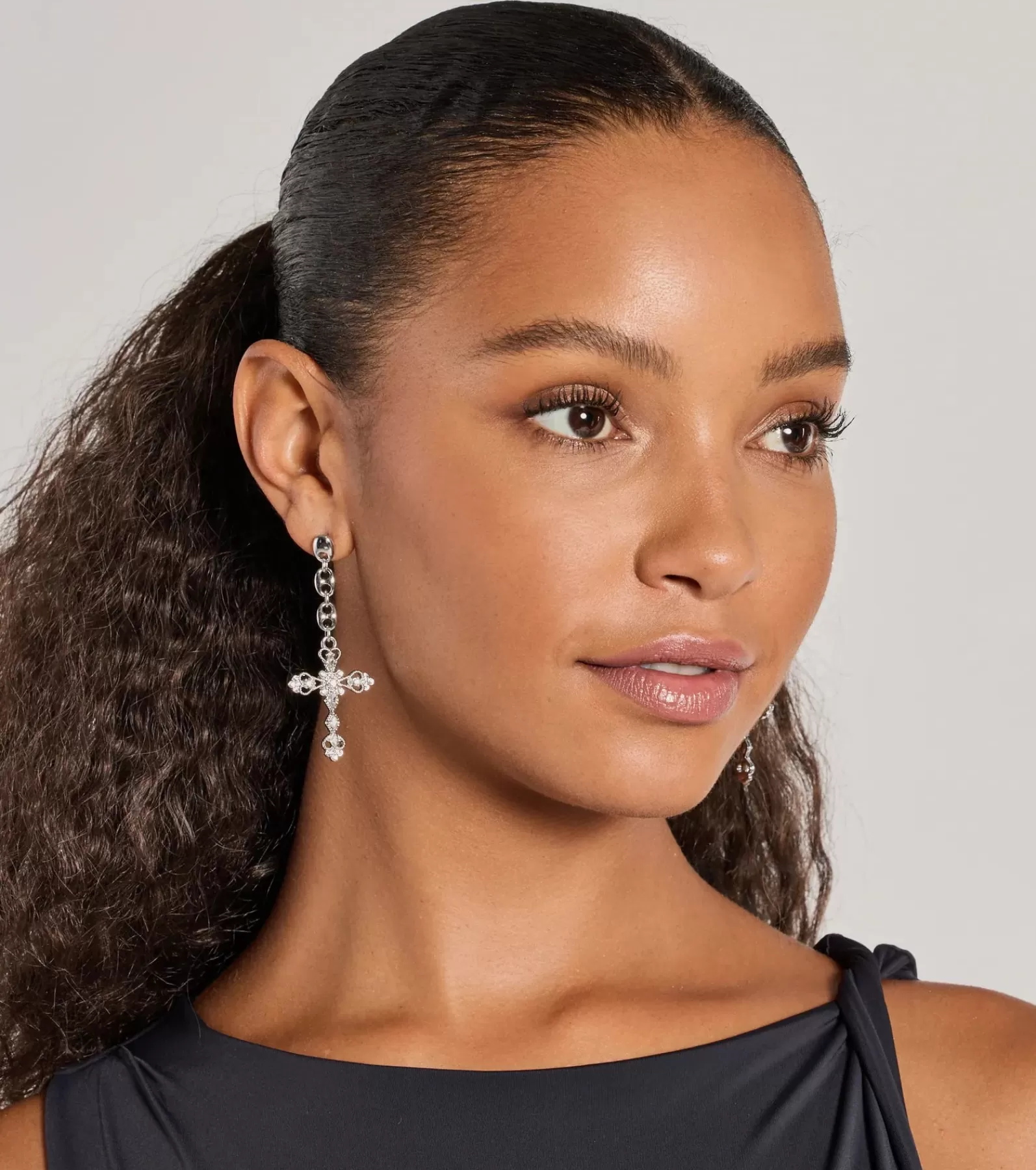 Windsor Earrings*Glam Sheen Rhinestone Cross Earrings