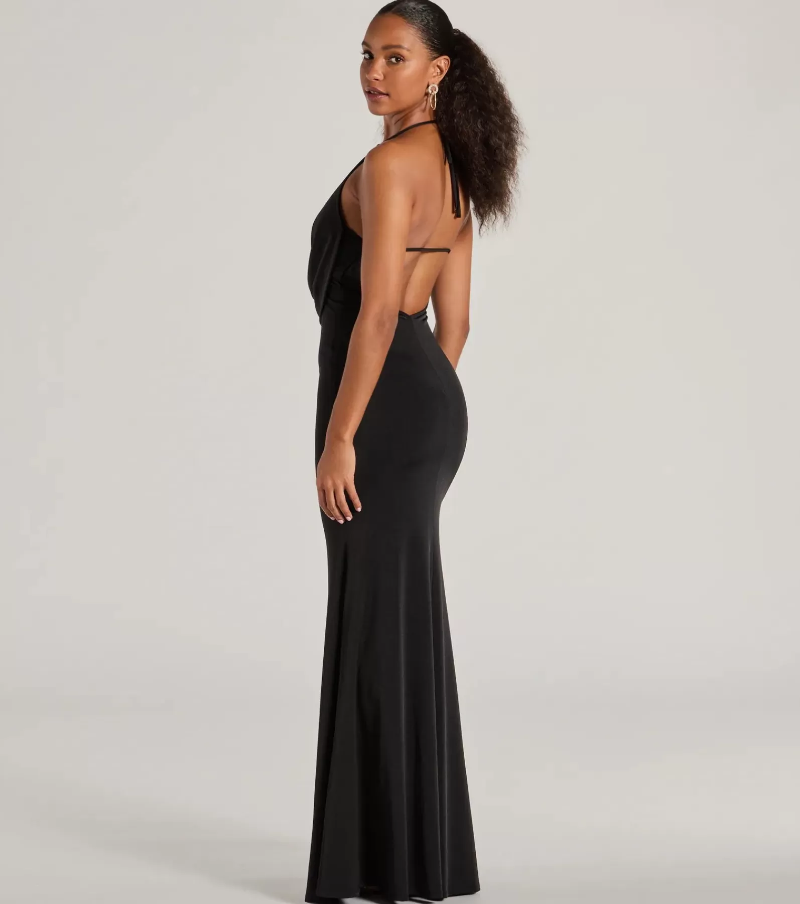 Windsor Wedding Outfits | Black Tie Wedding Guest Dresses*Katherine Halter Open Back Mermaid Formal Dress