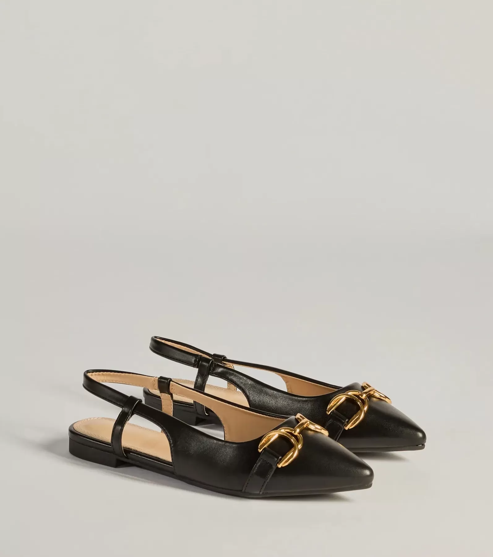 Windsor Flats & Sneakers*Luxe Allure Pointed-Toe Faux Leather Flats