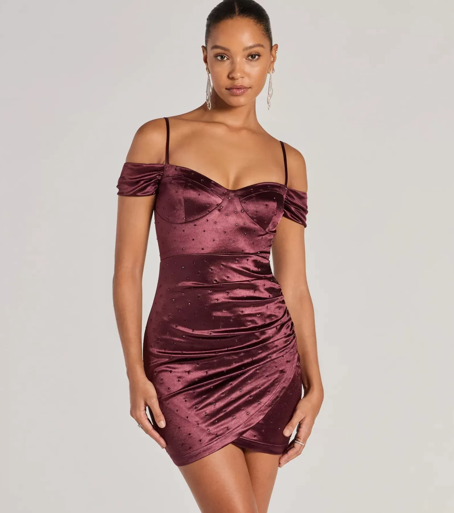 Windsor Satin Nye Dresses | Nye Outfits*Luxe Cold-Shoulder Rhinestone Satin Mini Dress