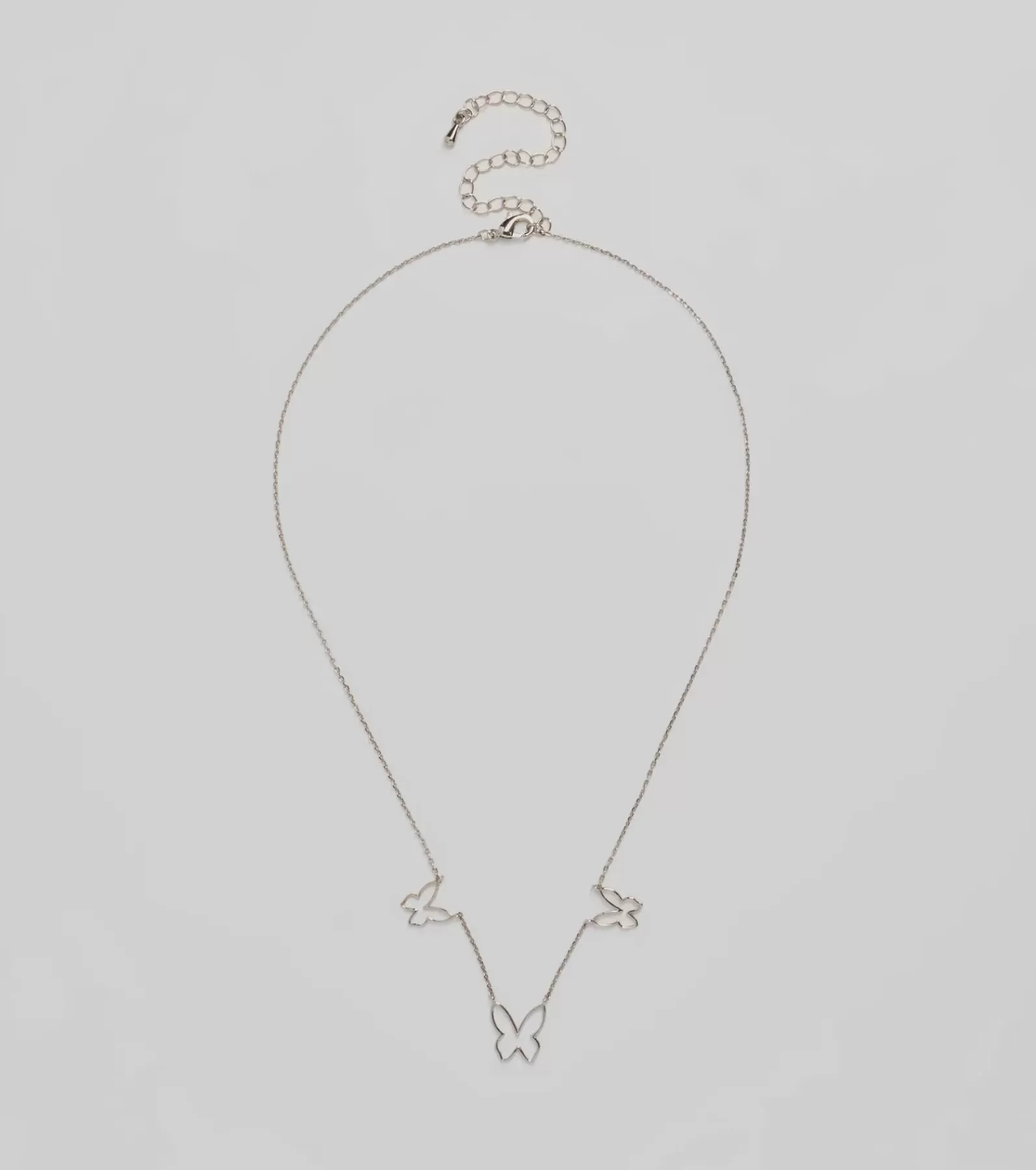 Windsor Necklaces & Chokers*Never Blend In Butterfly Chain Necklace