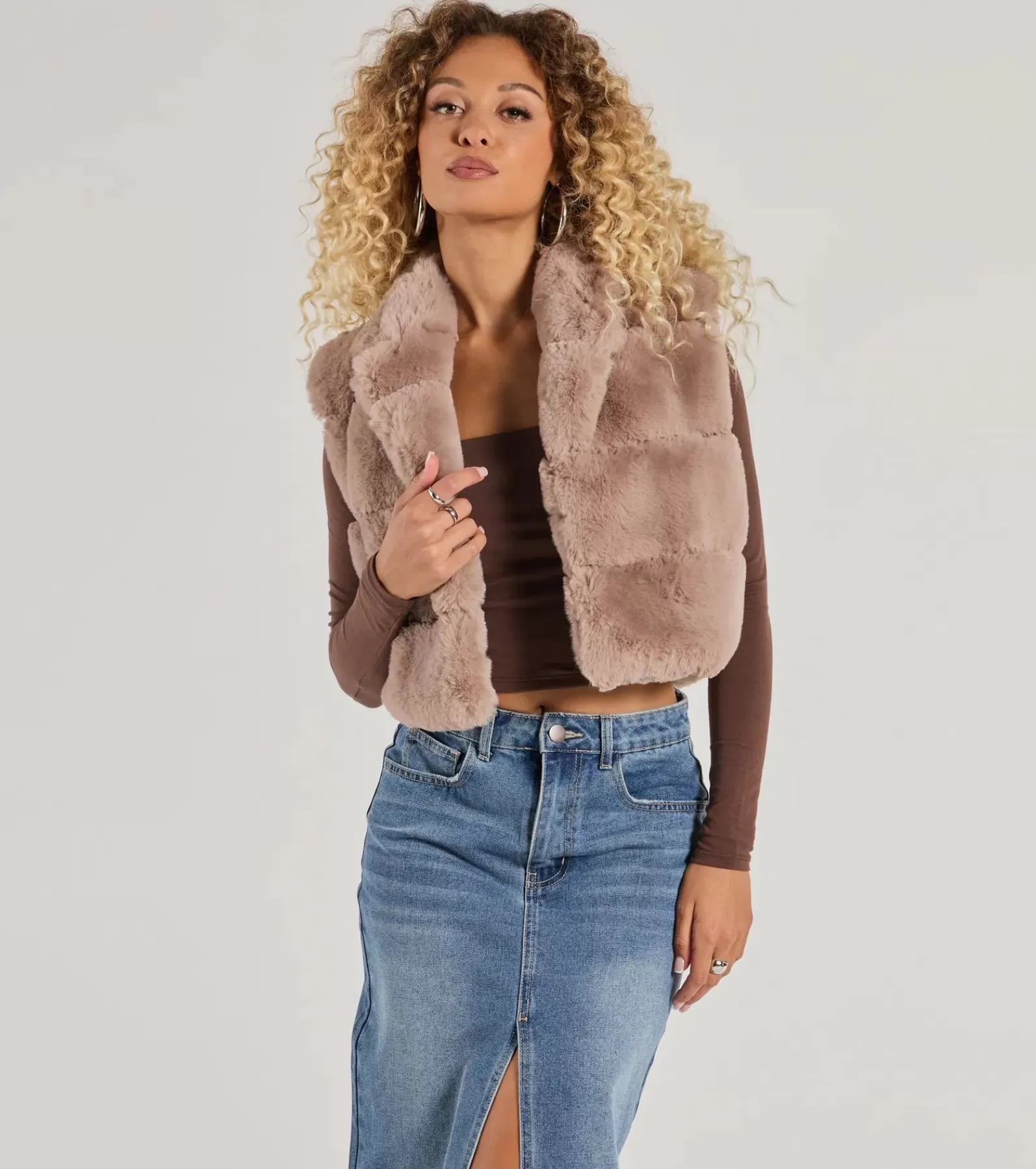 Windsor Coats*Perfectly Luxe Faux Fur Cropped Vest