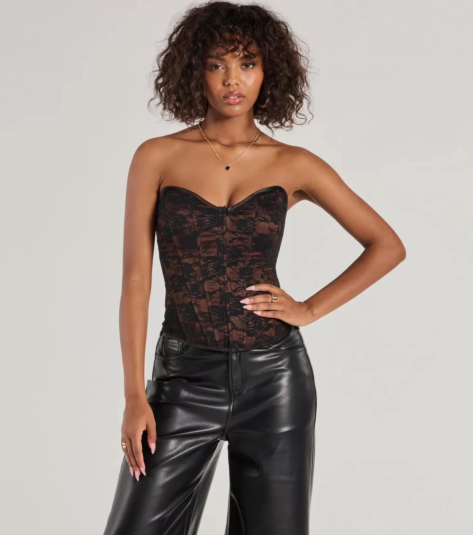 Windsor Going-Out Tops*Queen Of Midnight Lace Corset Top