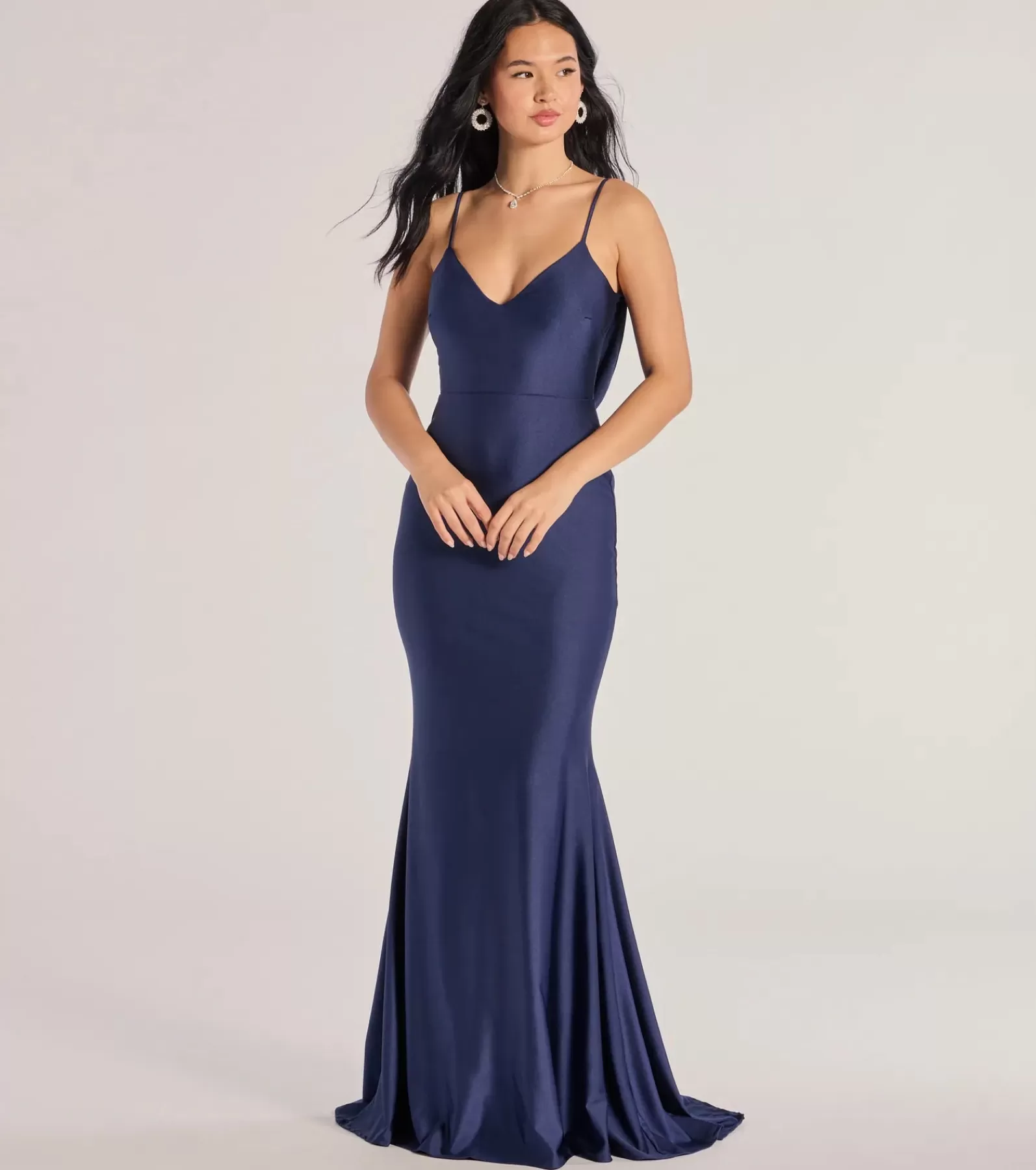 Windsor Wedding Outfits | Blue Bridesmaid Dresses*Selena V-Neck Cowl Back Mermaid Formal Dress
