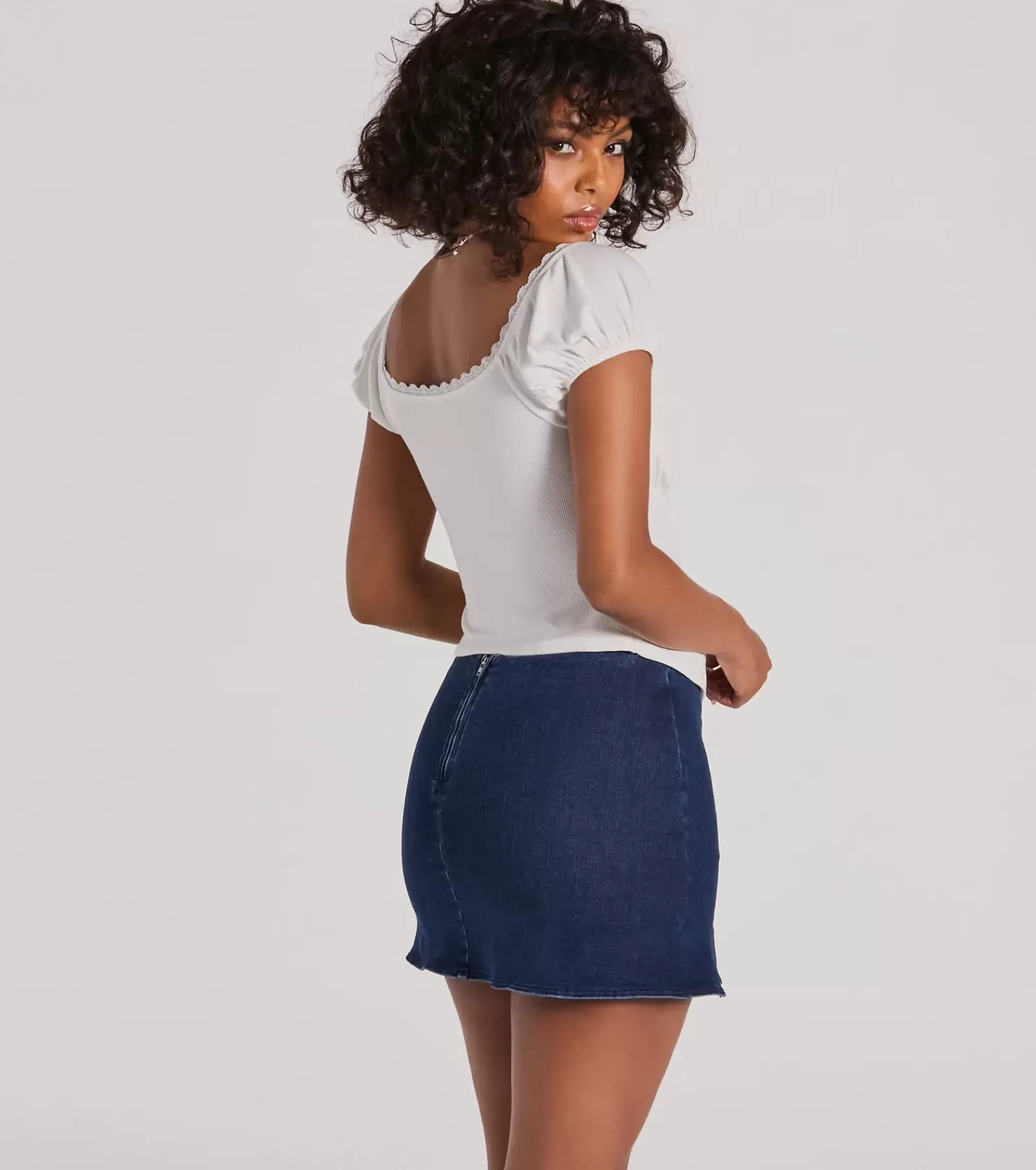 Windsor Tie Front Tops | Short Sleeve Tops*Sultry Example Tie-Front Lace Trim Crop Top