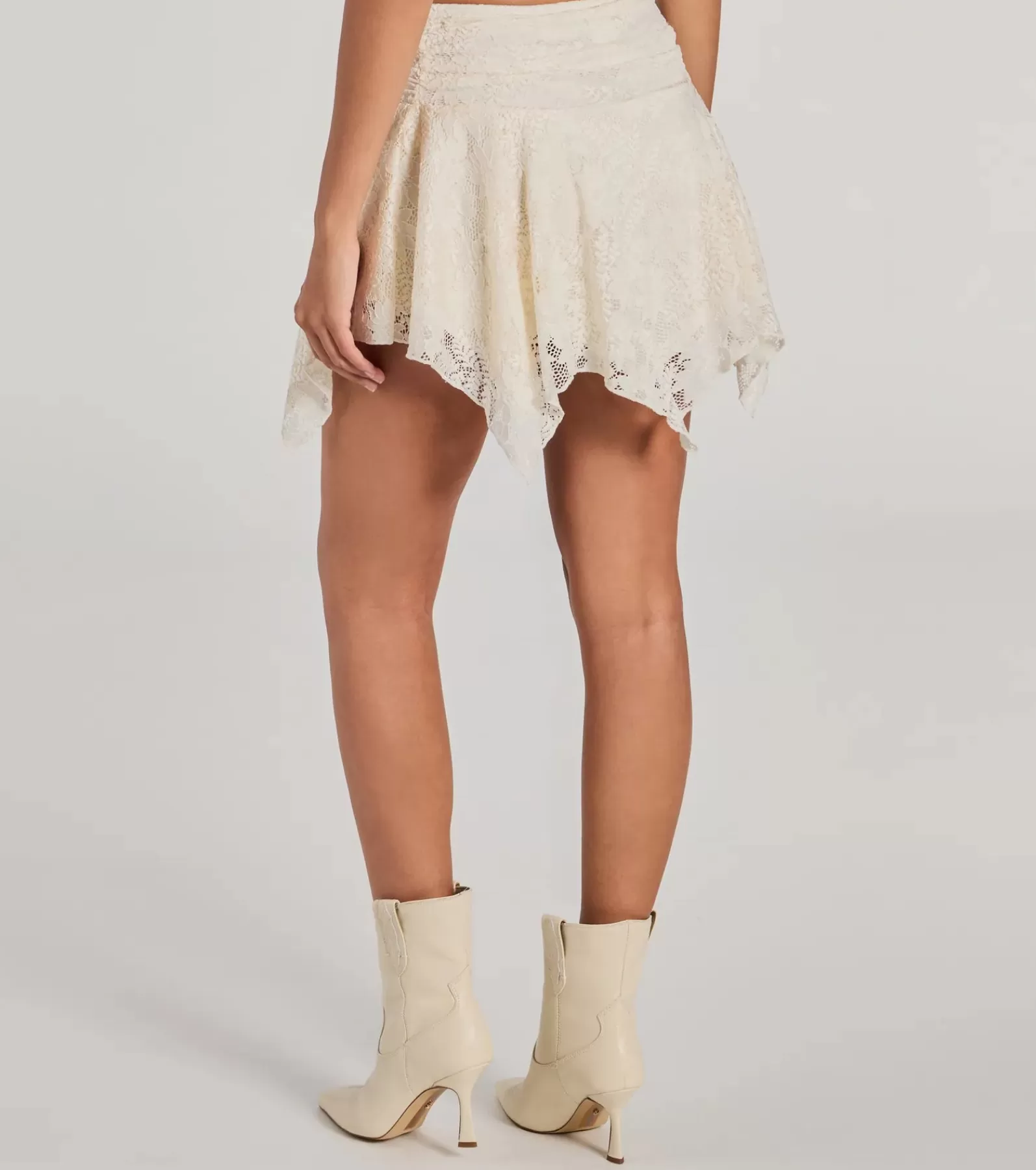 Windsor Shorts | Mini Skirts*Sweetest Vibe Hanky Hem Lace Mini Skort