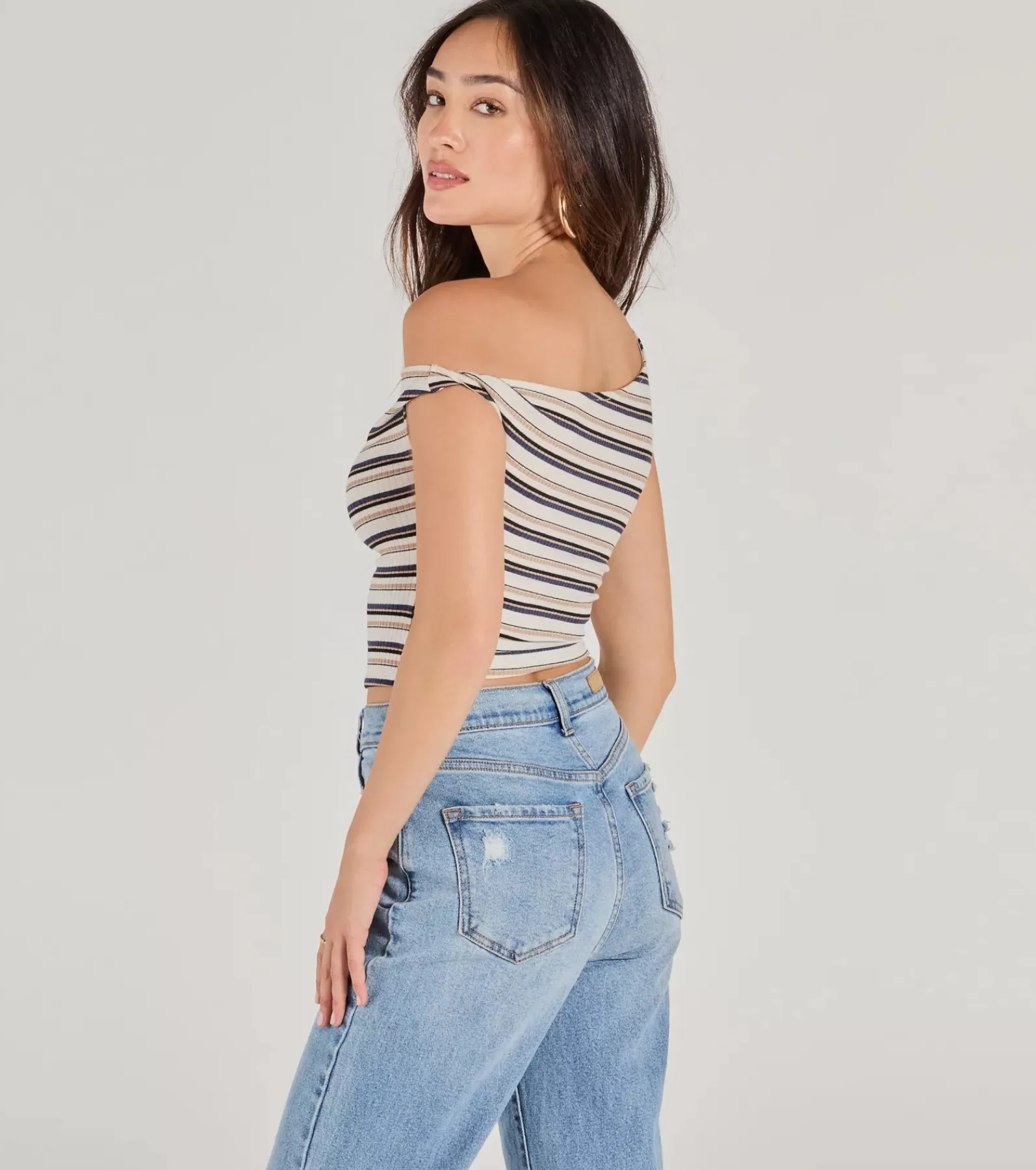 Windsor Off The Shoulder Tops*Trendy Twist One-Shoulder Striped Crop Top
